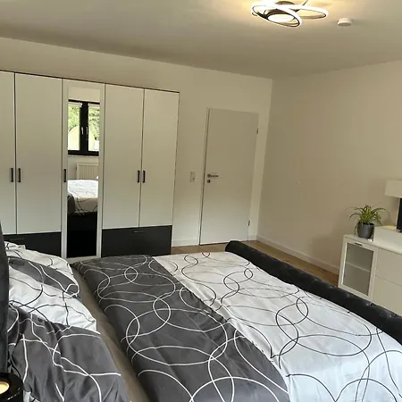 Greenview - 3 Beds 2 Bedrooms Apartament *