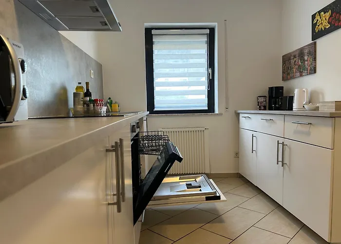 Greenview - 3 Beds 2 Bedrooms Appartamento Treviri
